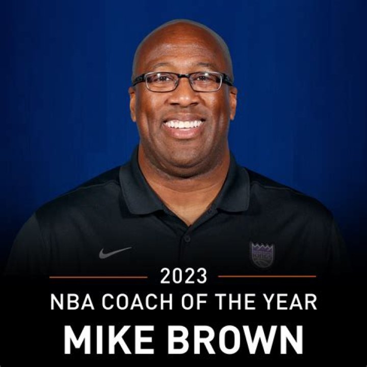 Coach Mike Brown Net worth, Salary Explore, His Wife, Son, NBA, Is he
