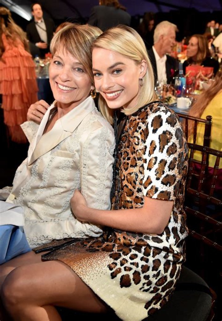 Doug Robbie Is Margot Robbie's Estranged Father Facts about Him