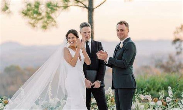 Justin Thomas Wedding First Photos Of Jordan Spieth Annie Verret Wedding Surface 3 world