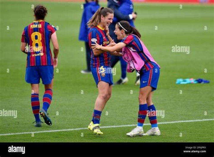 Laia Codina & Aitana Bonmatí Futbol femenino, Fútbol, Femenina