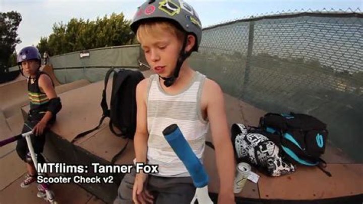 Tanner Fox (Youtuber) Wiki, Bio, Age, Height, Weight, Girlfriend, Net
